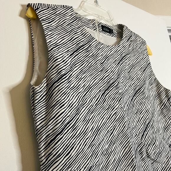 Kate Spade White Navy Pattern Sleeveless Cape-ish Back  Dress - Picture 2 of 5